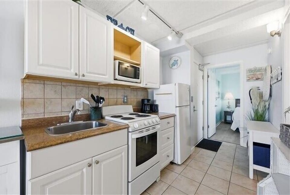 Condo 333