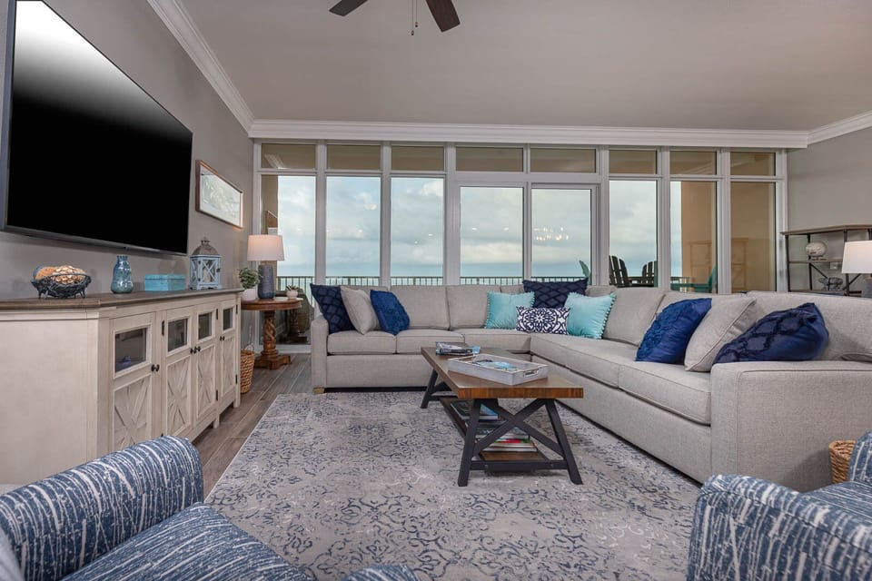 Phoenix Gulf Towers 2402, Tower One, Orange Beach, Alabama, beach front, 2 bedroom condominium on the 24th floor
