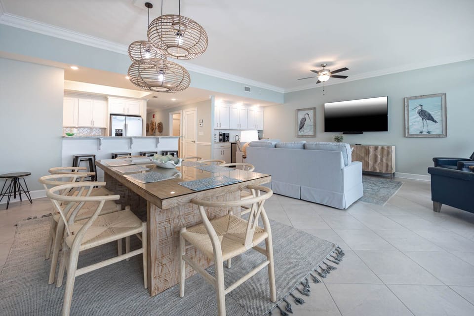 Admire the heron artwork above the console while settling into the living area to enjoy coastal calm