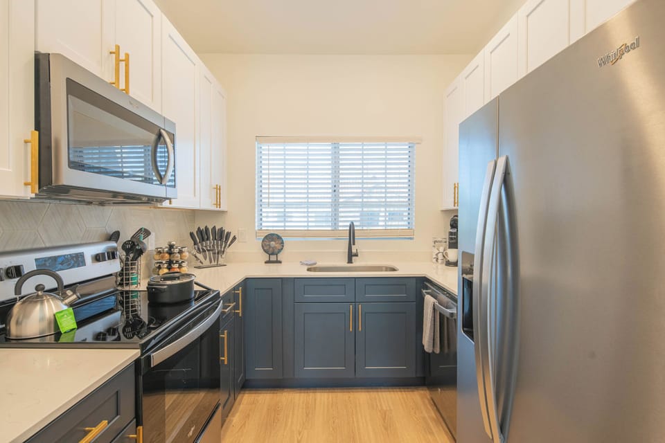 Fully-stocked kitchen