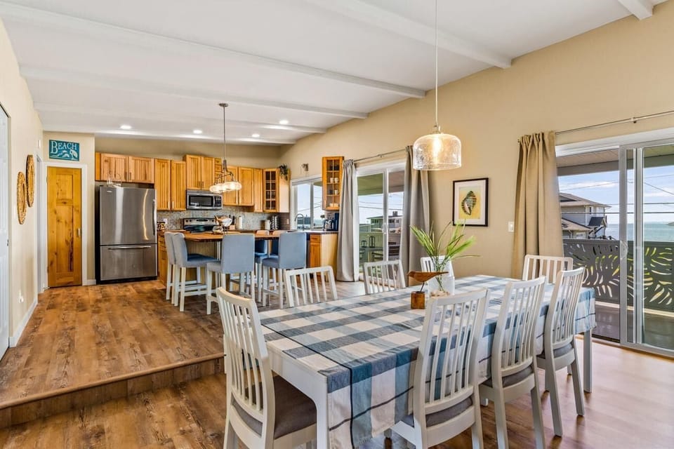 large dinning table and kitchen