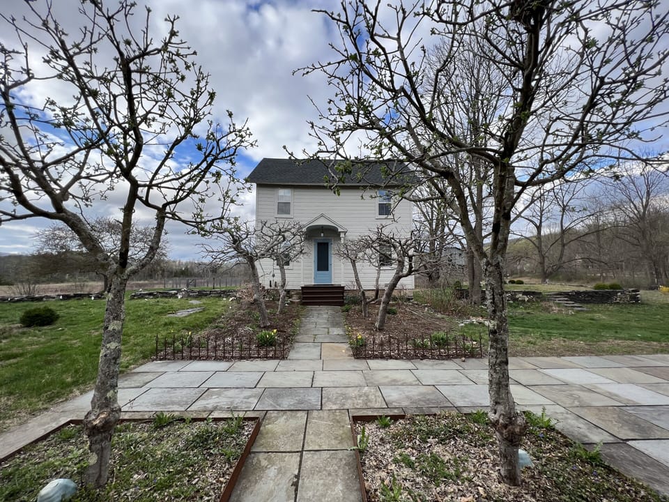 Cottage in winter, beautiful quiet.