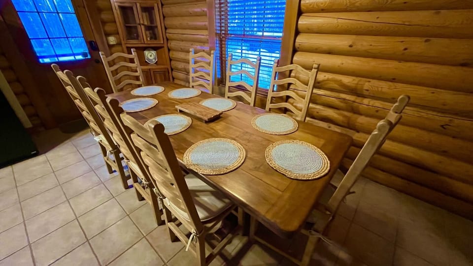 Dining table 