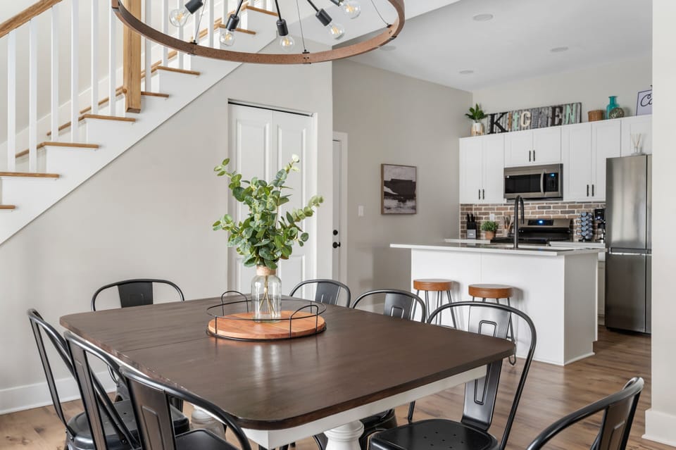 Dining seating for 8