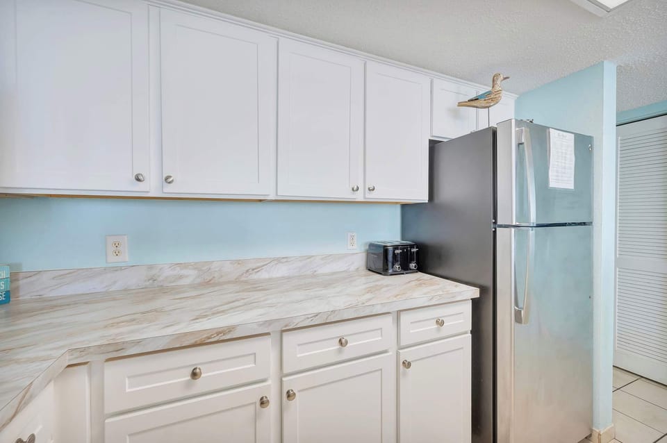 Large Kitchen Area
