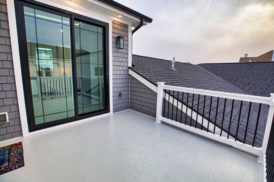 Private deck!