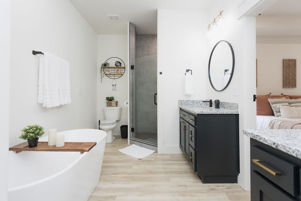 Low entry shower and fully stocked bathroom