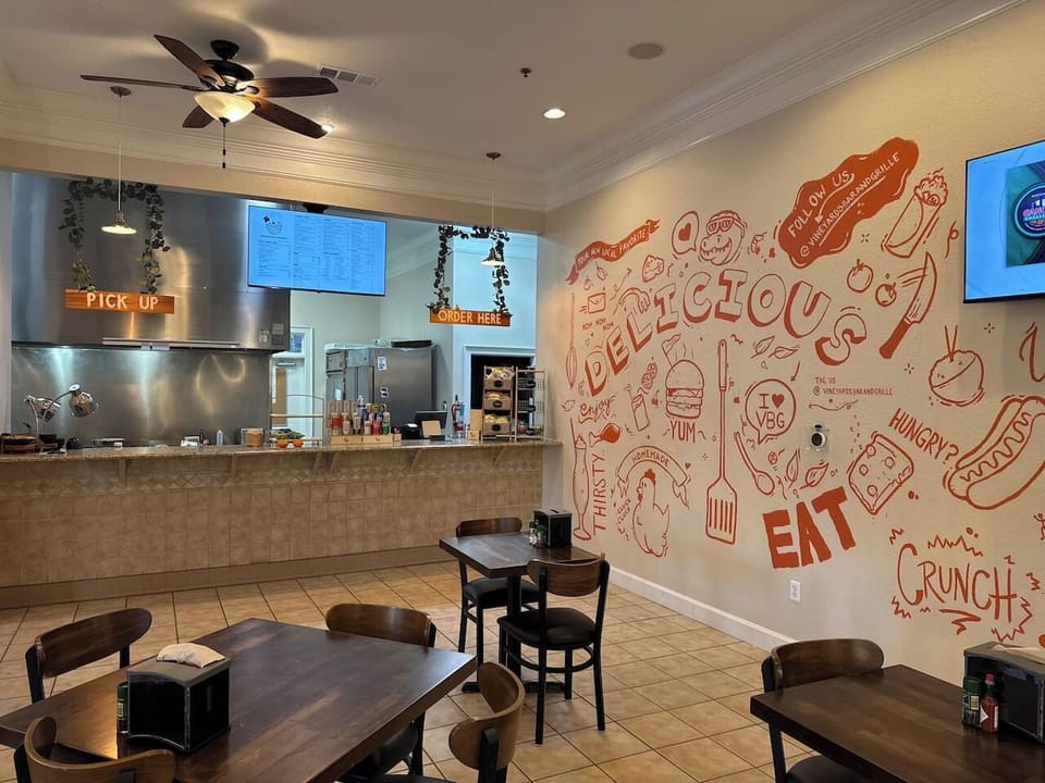 Vineyards Bar & Grille