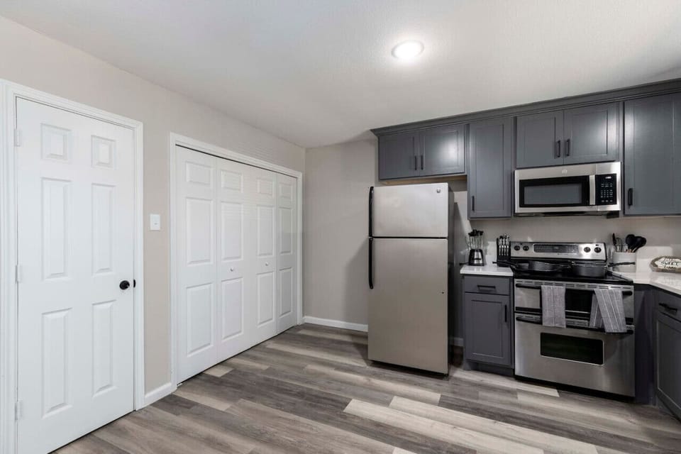Retreat to your own piece of paradise with our spacious living vacation home. Relax in the open floor plan, take in the stunning views from the expansive windows, and gather with loved ones in the large, well-appointed kitchen