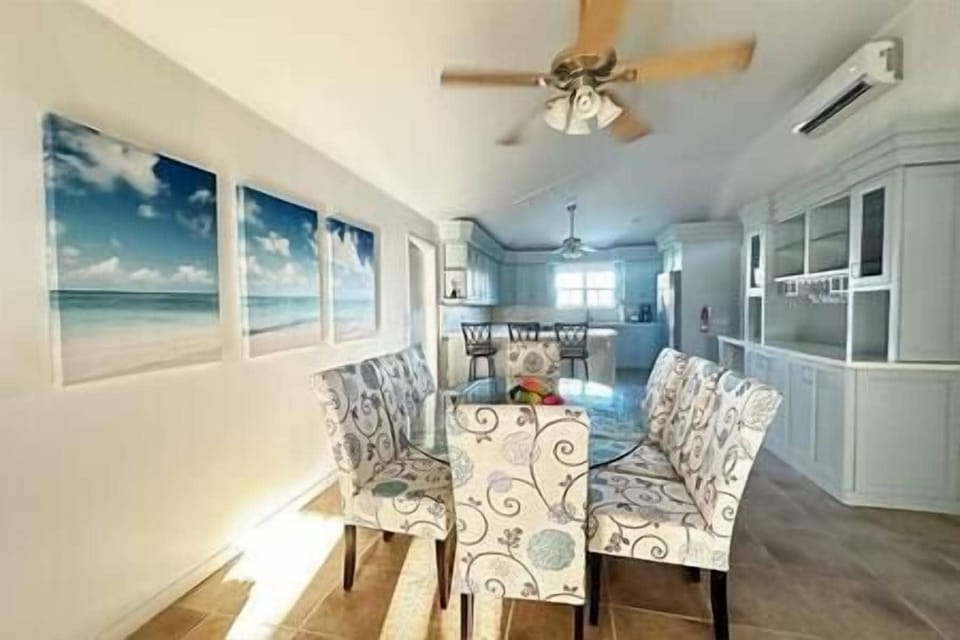 Dining Room (1)