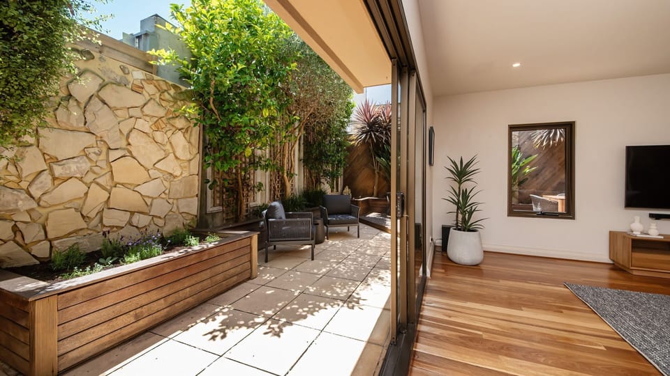 Initmate courtyard 