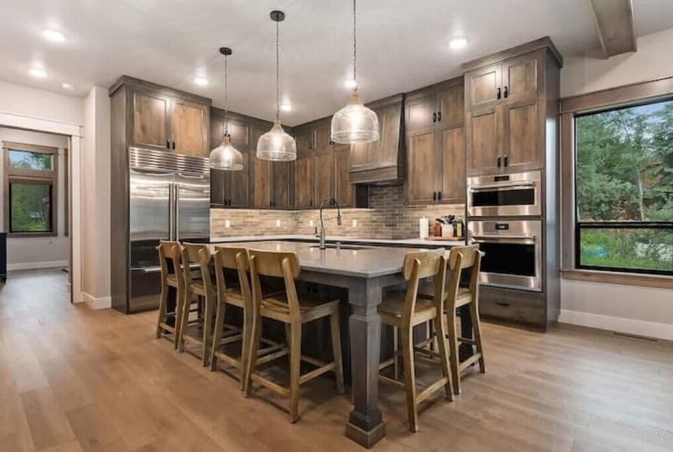 Dream Kitchen with oversize bar and seating for 6
