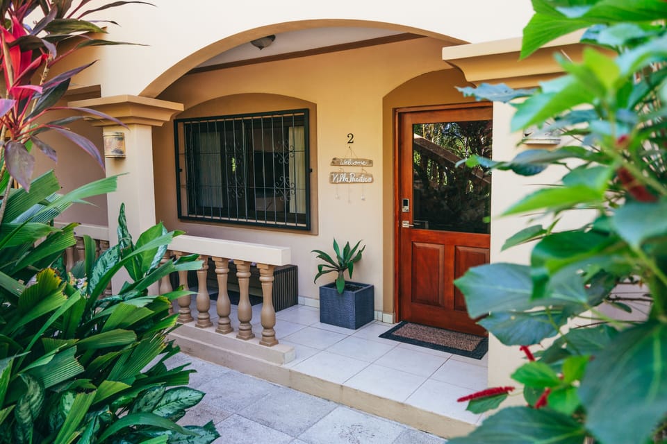 Entrance Villa Pacifico.