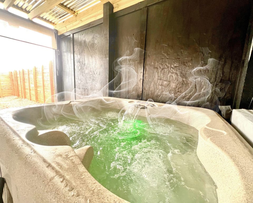 Indoor spa tub