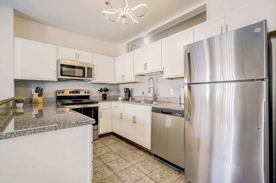 Unit 1: Fully Equipped Kitchen