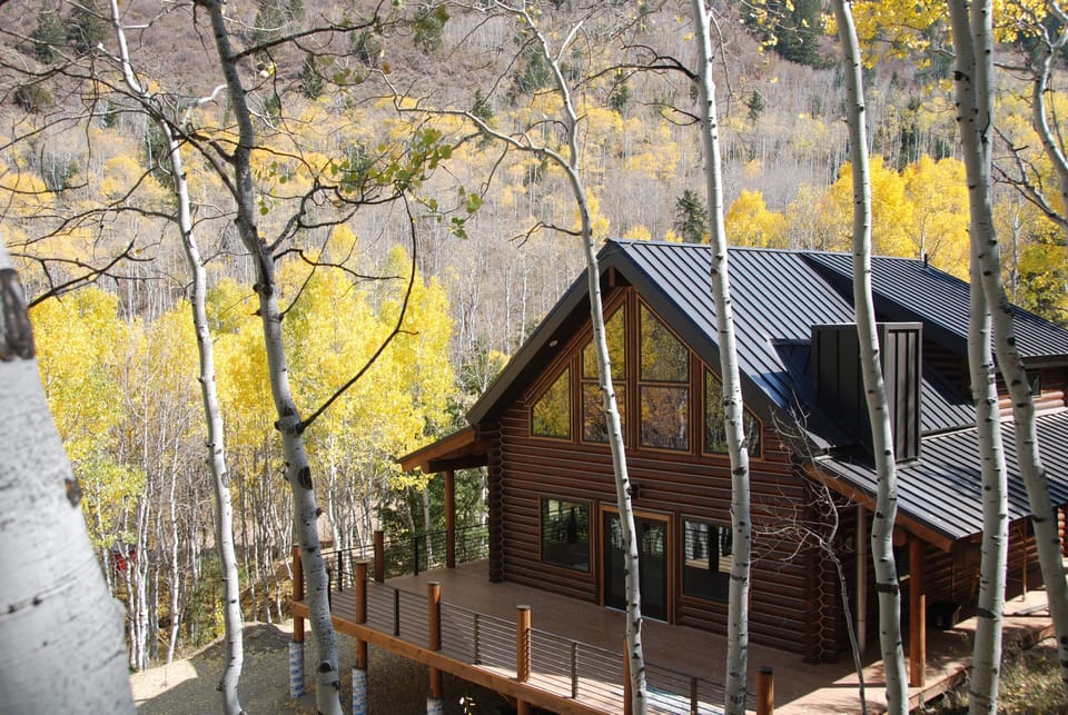 Strawberry Cabin Exterior