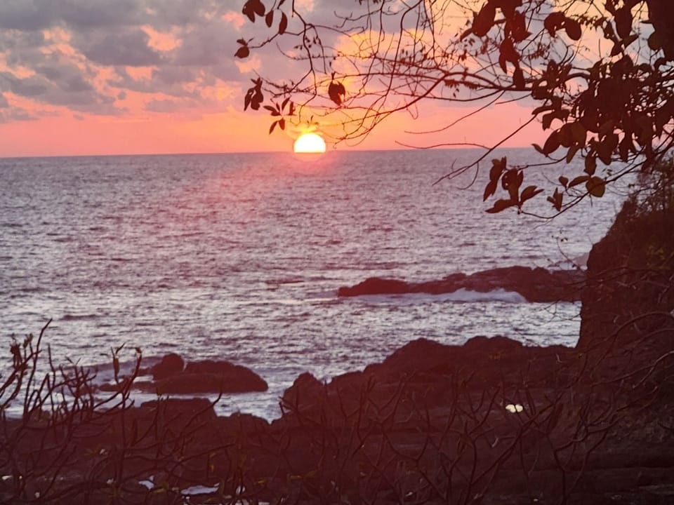 PERFECT FOR VIEWING SUNSETS