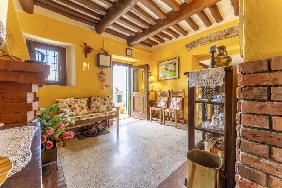 Autumn, Living Room, Spring, Summer