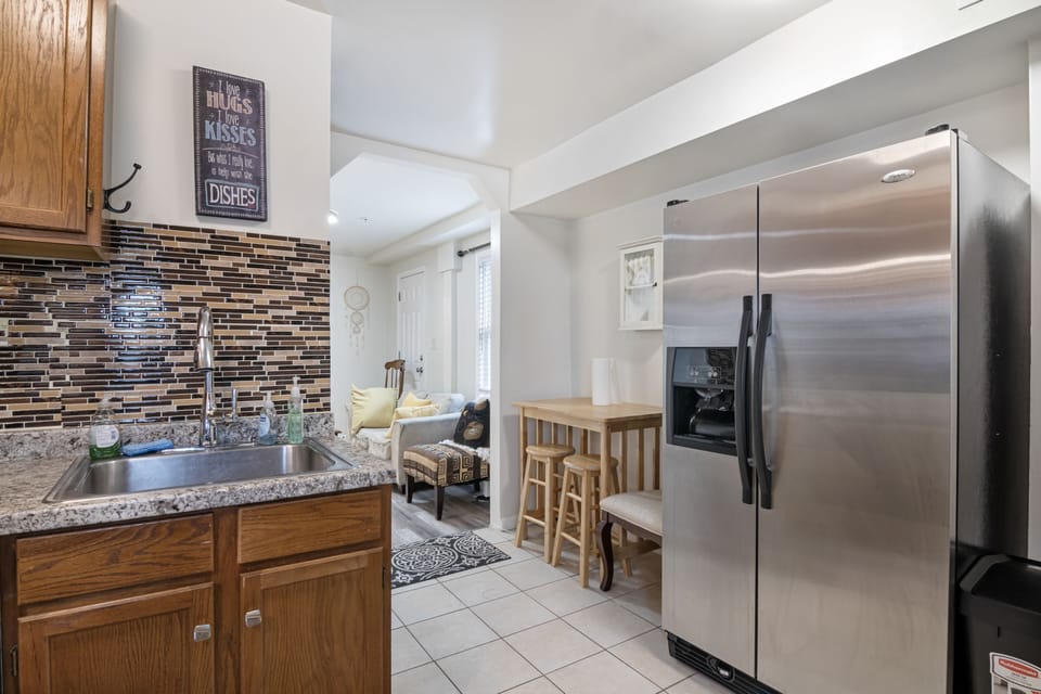 Fully Equipped Kitchen for Your Culinary Needs

