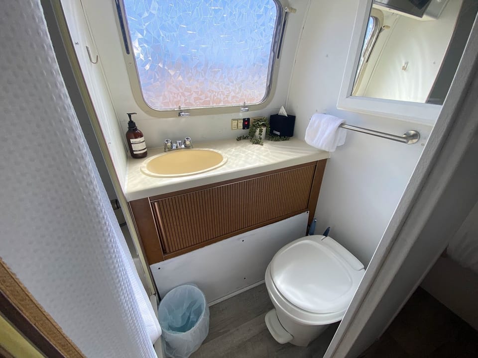 Meeker20Bathroom