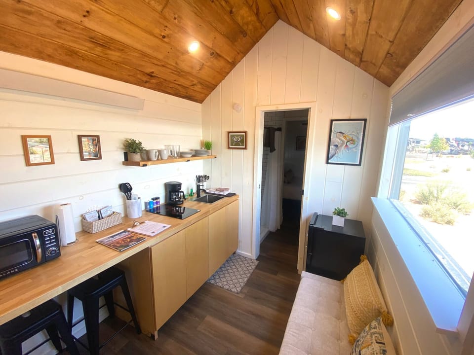 Emily20Walkway