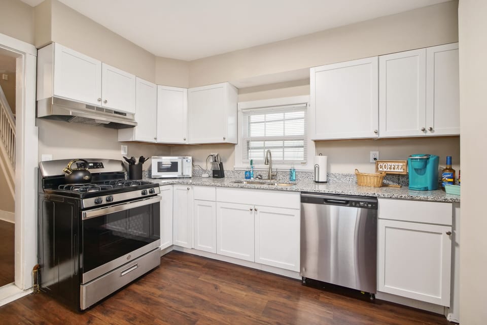 Fully equipped kitchen