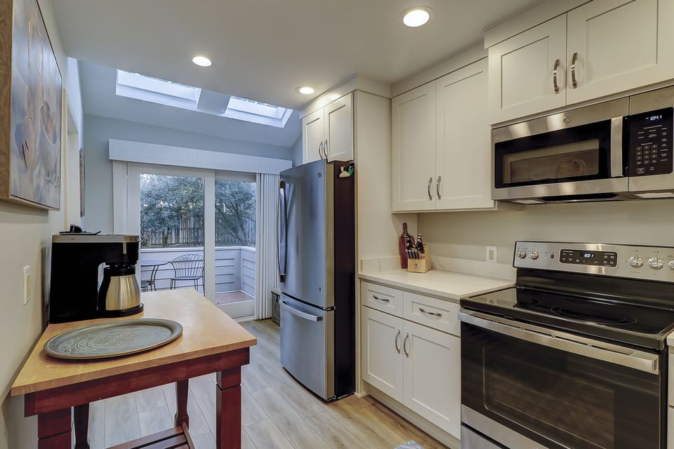 Newly renovated kitchen with all modern appliances including a Keurig and Drip Coffee Maker