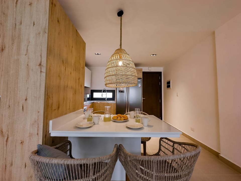 Kitchen / Dining