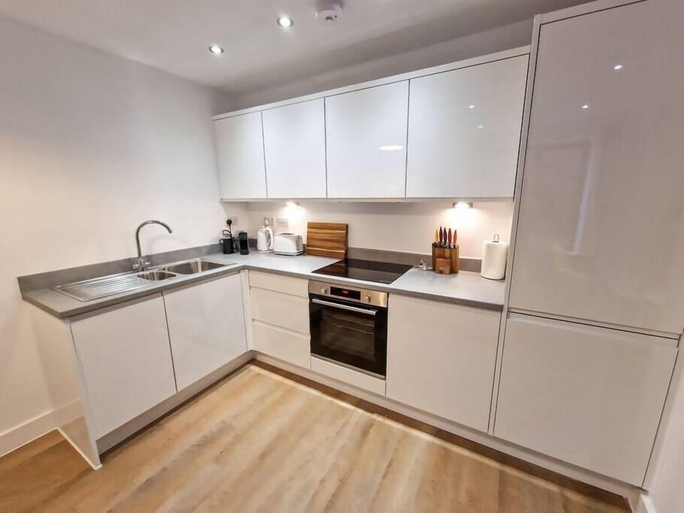 Our kitchen has everything you'd expect in a family home including microwave, kettle & toaster. We provide complimentary teas & coffee