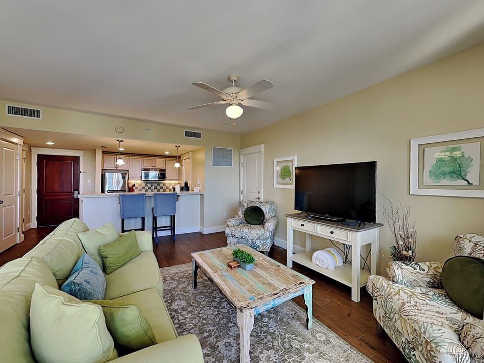 Living Area - Smart TV
