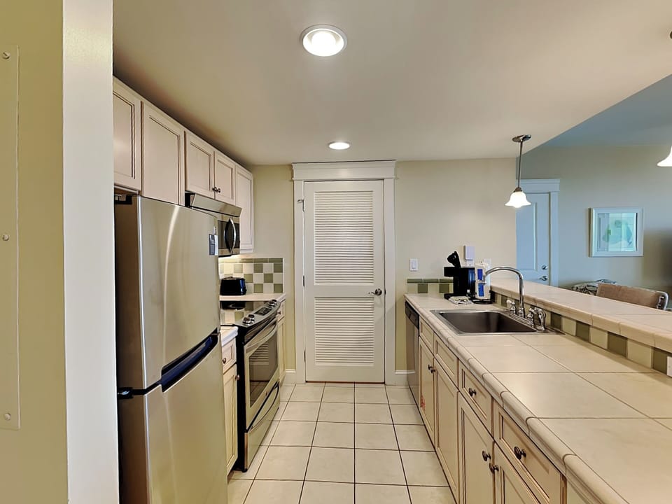 Kitchen - Modern Appliances