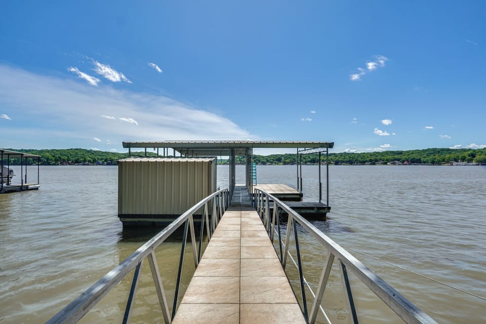 Private Boat Dock (Max Boat 24')