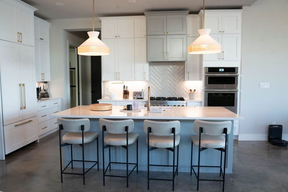 Fully stocked kitchen. 