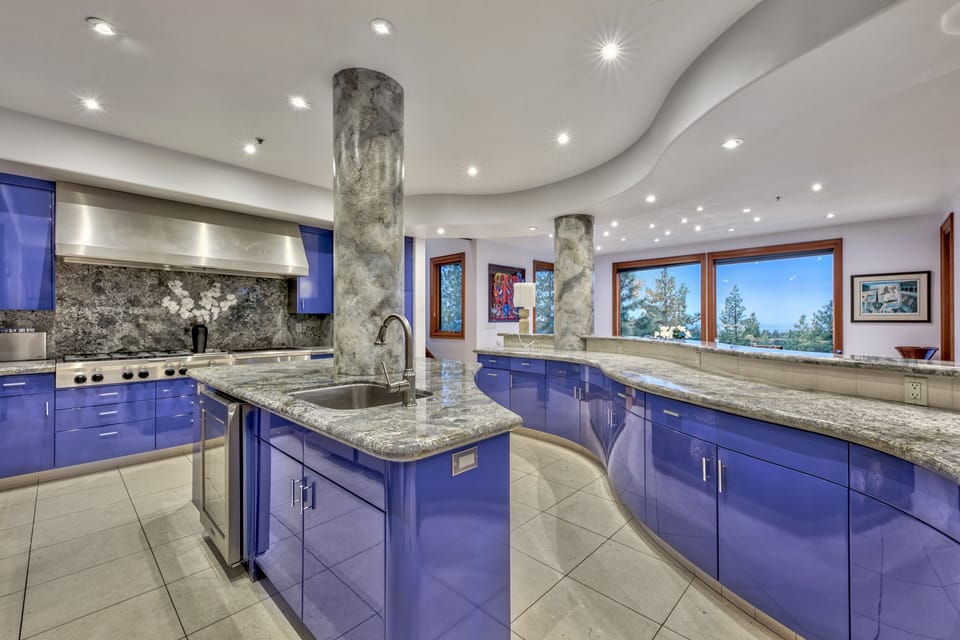 There is enough room for all the cooks in this kitchen.