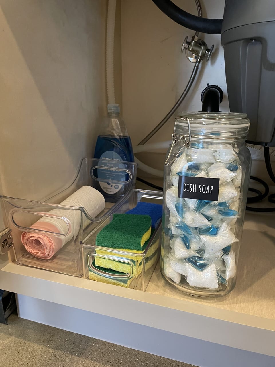 A full size dishwasher means no doing dishes on vacation.  Soap provided.