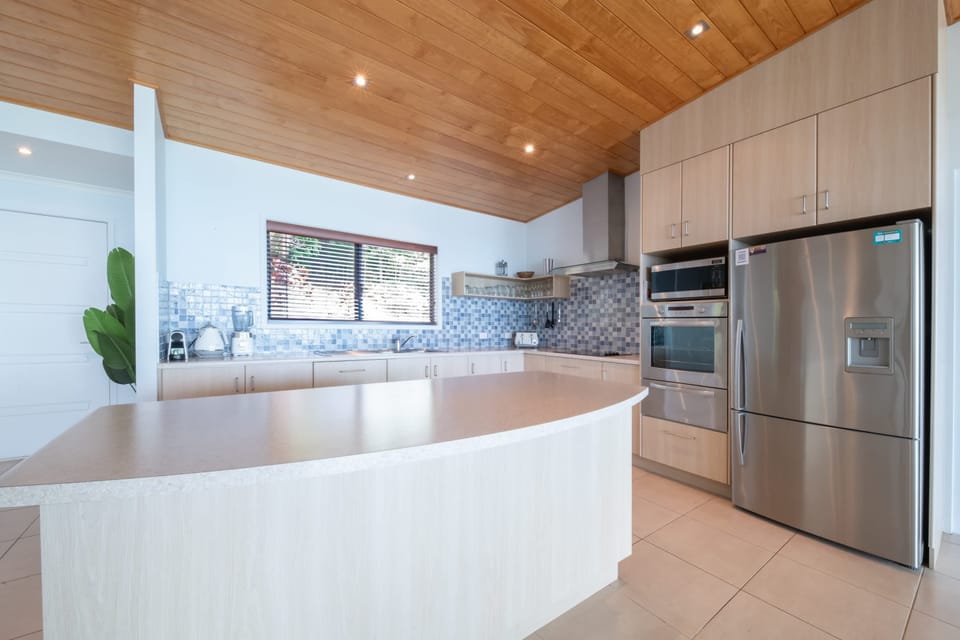 Huge kitchen!
