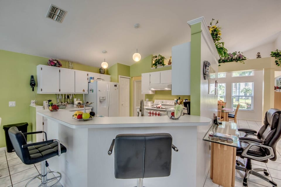 Kitchen Bar