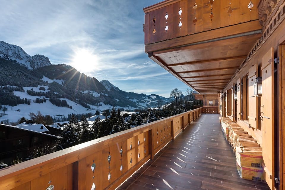 beautiful mountain views from the spacious balcony 