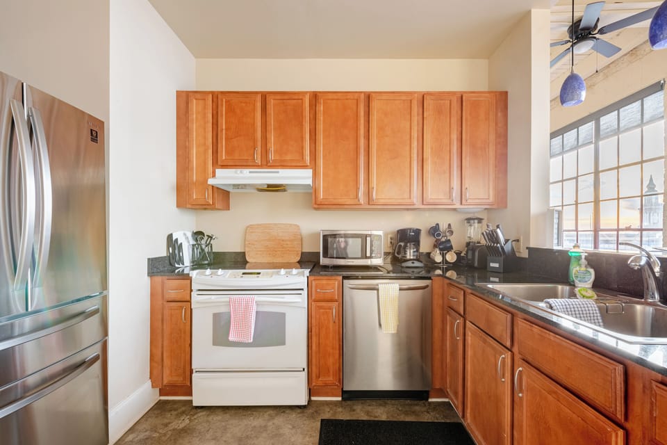 Full Kitchen