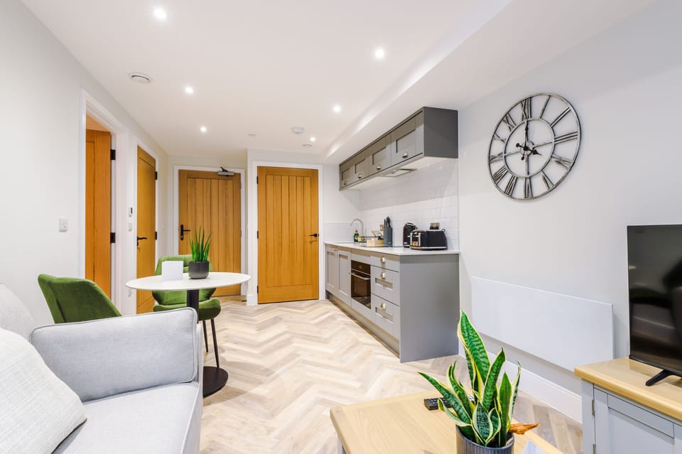 Living Room / Lounge
