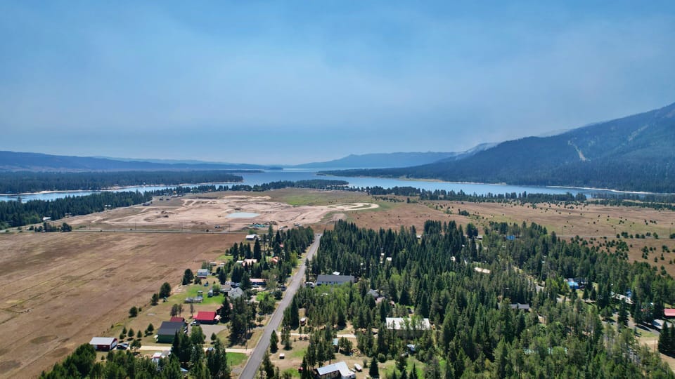 Aerial view of neighborhood and Lake Cascade