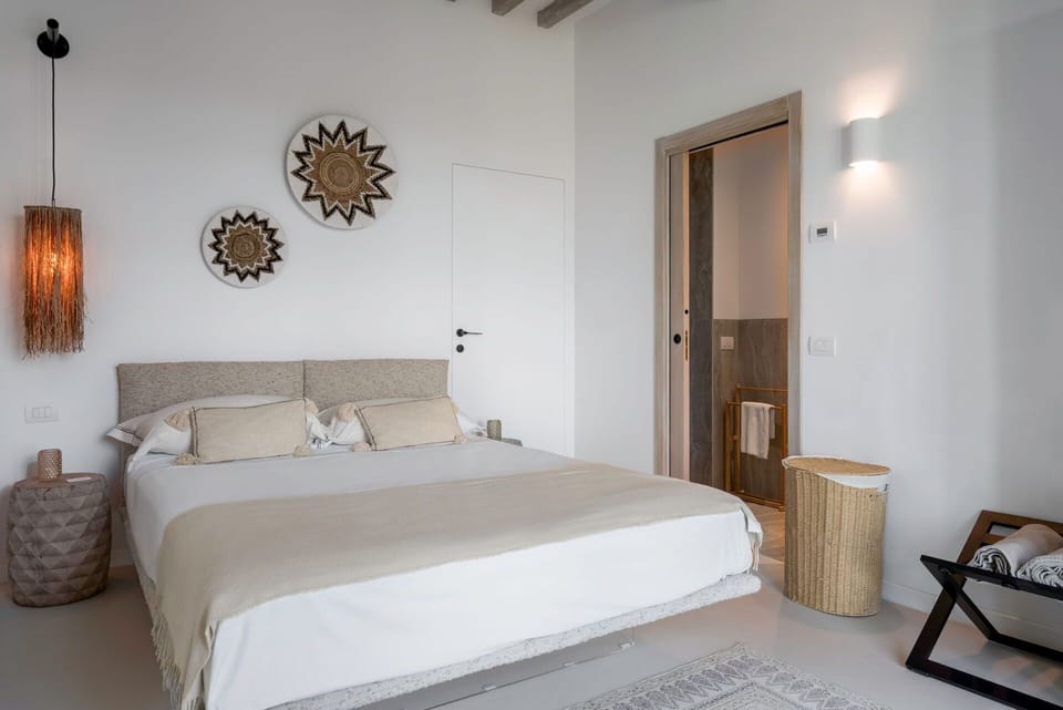 Autumn, Bedroom, Spring, Summer