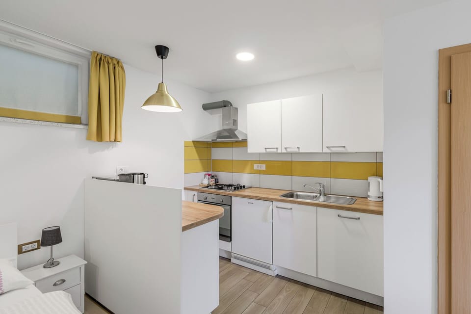 kitchen apartment Arena