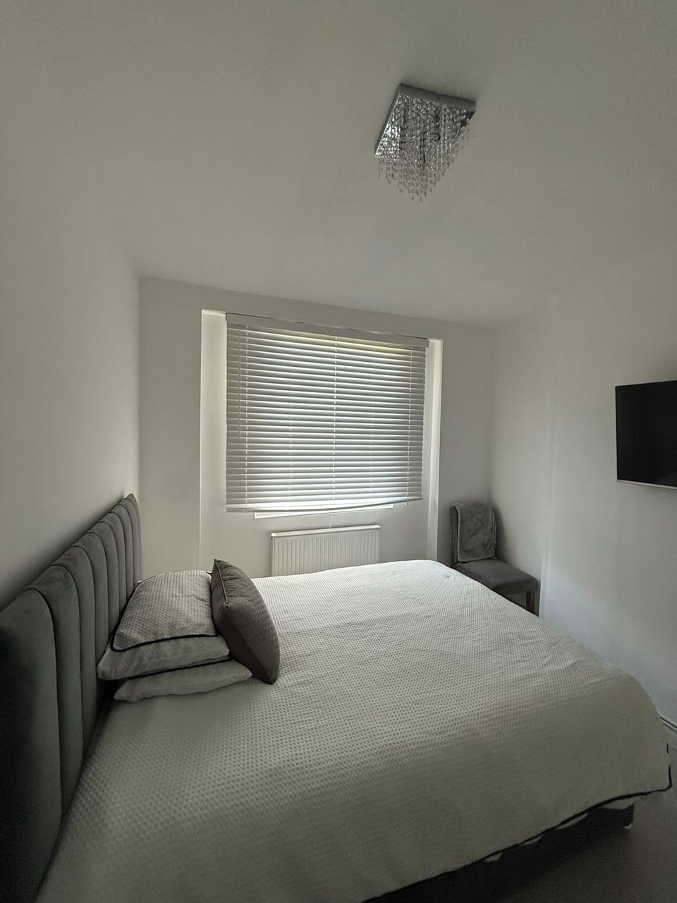 Bedroom 2 (2)
