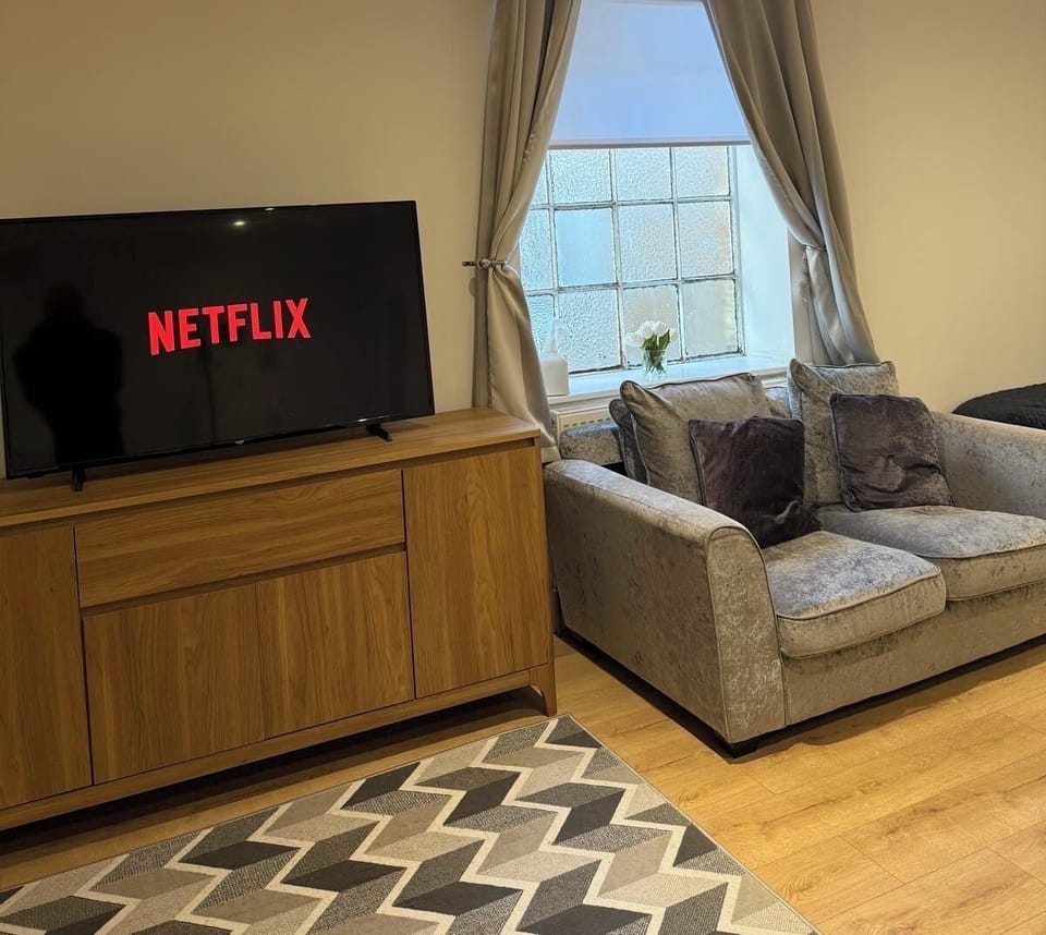 Lounge Area Smart Tv