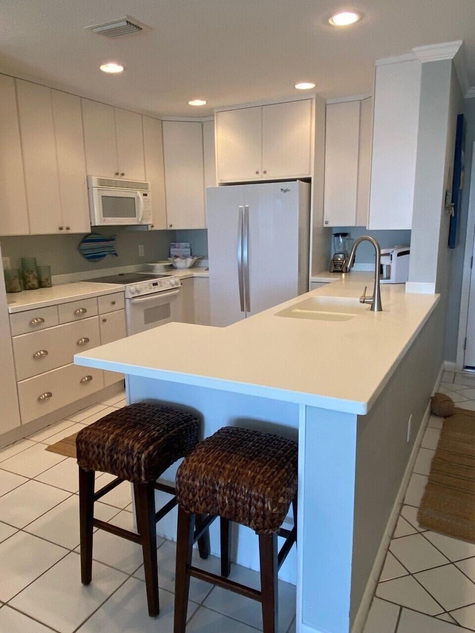 Fully equipped kitchen