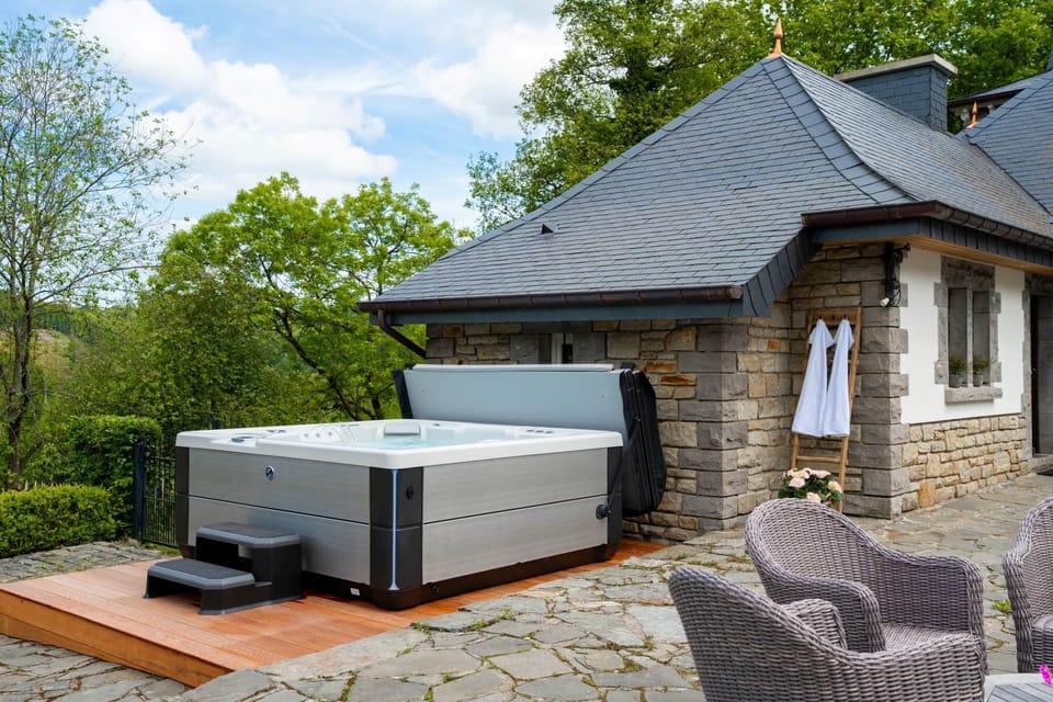 Jaccuzi 102