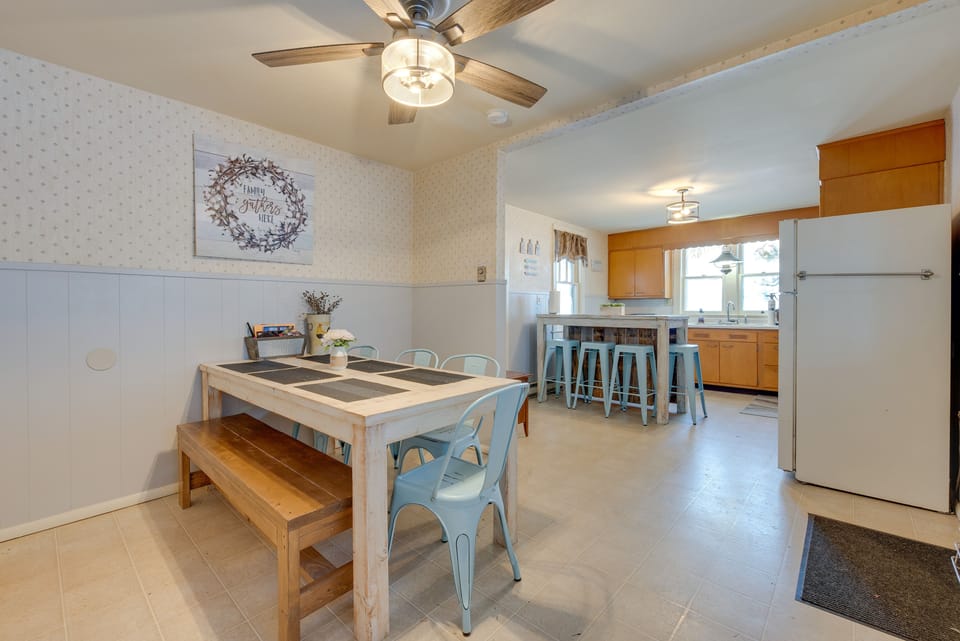 Dining Area | Dishware & Flatware Provided | 1st Floor