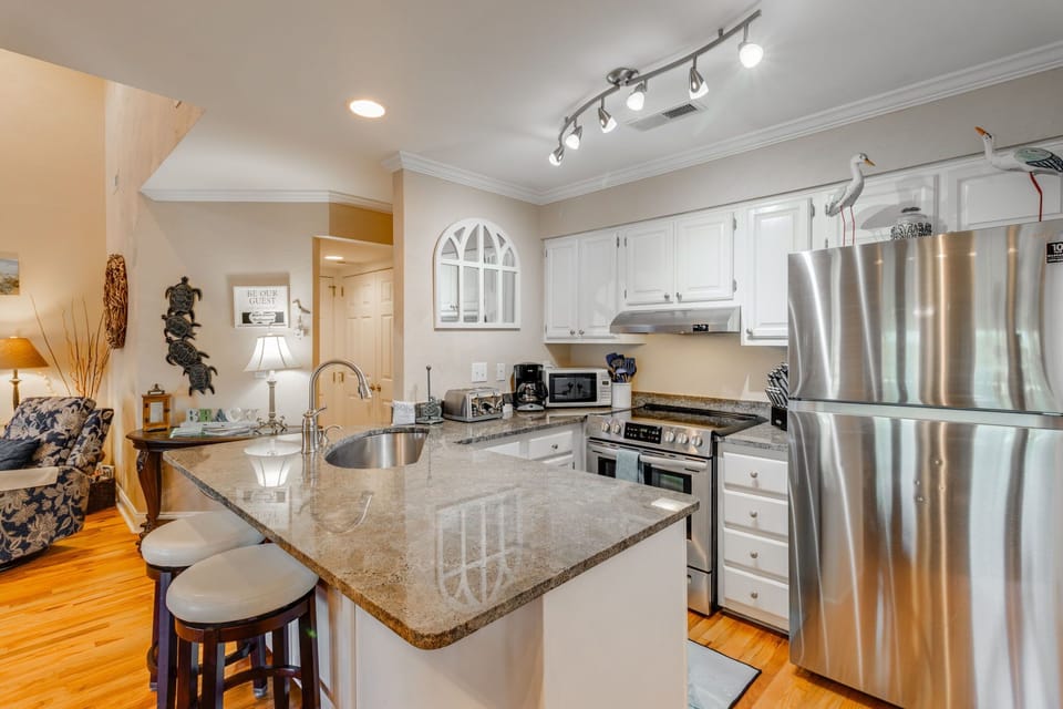 Kitchen - Breakfast Bar