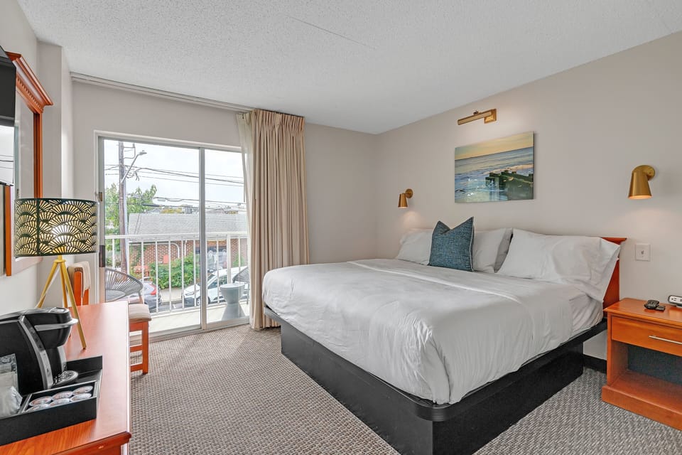 Indoors, Lamp, Bed, Furniture, Home Decor